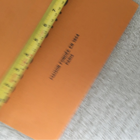 💥LOUIS VUITTON💥 Gift Bag/Paper bag 8-1/4” x 10” x 6” - Picture 6 of 12